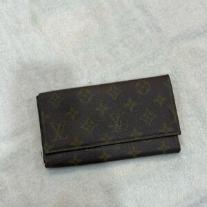 LV vintage wallet